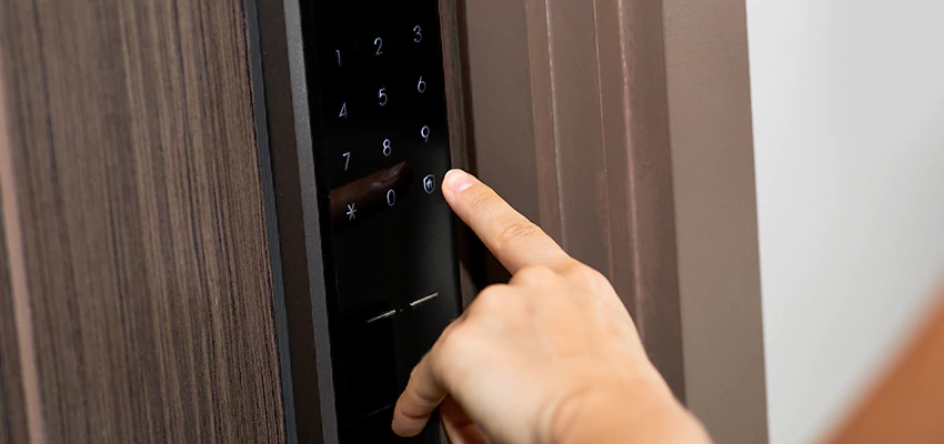 Smart Electric Locks Replacement Services in Oak Park