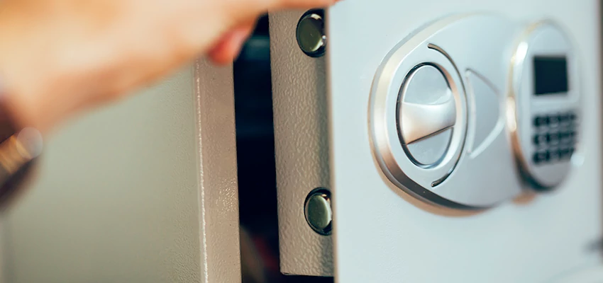 Fingerprint Safe Openers in Oak Park, IL