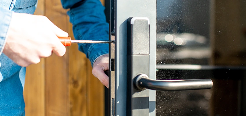 Aluminium Door Lock Replacement in Oak Park